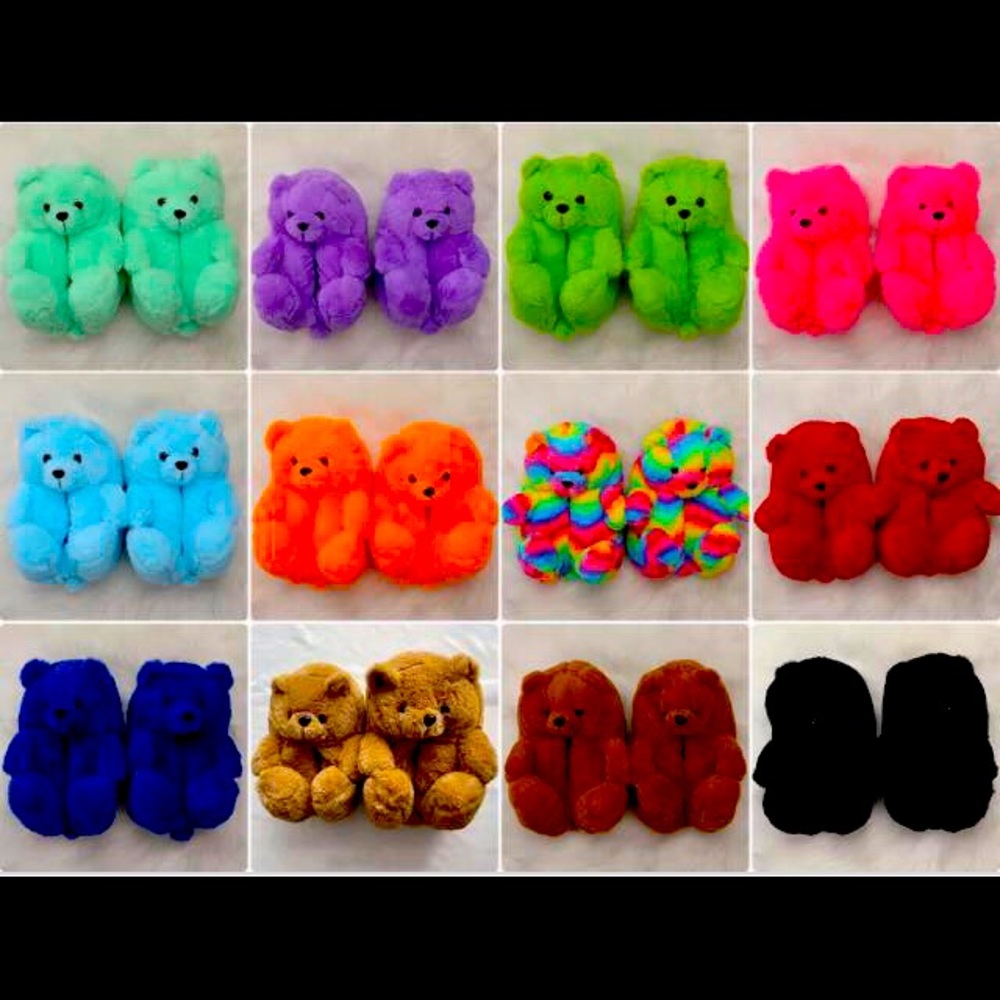 These Are house shoes one size fits all They Are all brand new🙂.
